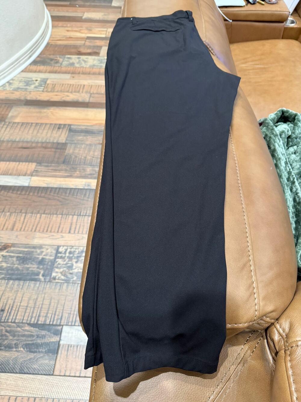 Reebok Mens Black Athletic Pants Size 40x32